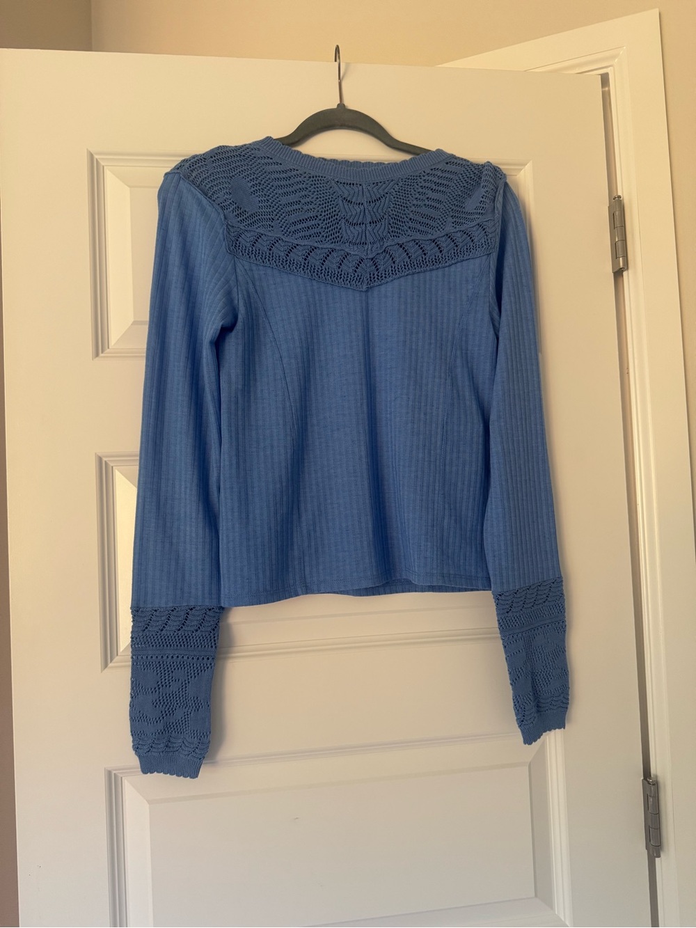 Free People ~ Blue Long-Sleeve Knit Top with Crochet Sleeves